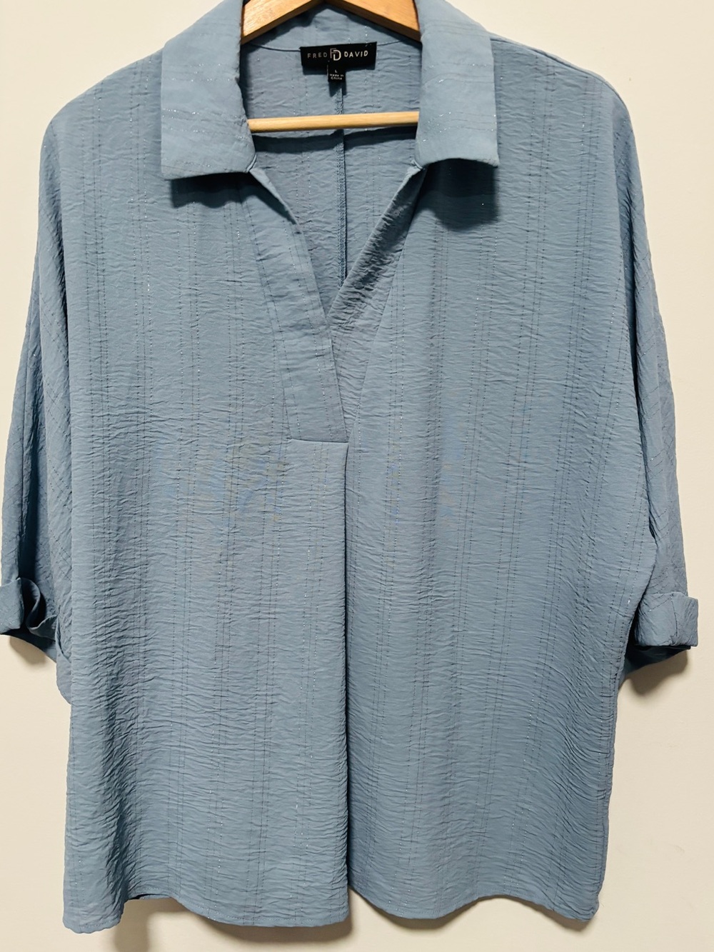 Fred David Light Blue With Silver Thread V-neck 3/4 Sleeve Blouse Size L